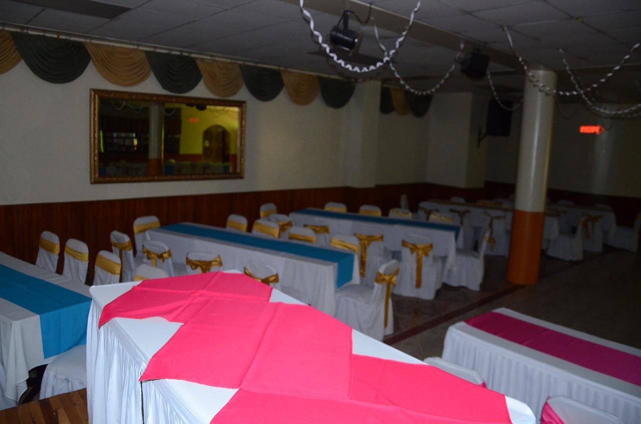 Hotel Real Madrid Riobamba Luaran gambar