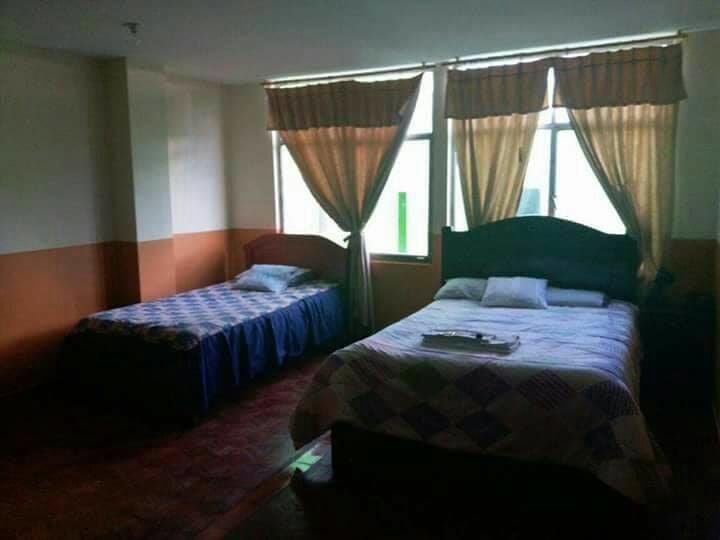 Hotel Real Madrid Riobamba Luaran gambar